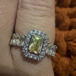 Elegant Yellow and Silver Women's Ring